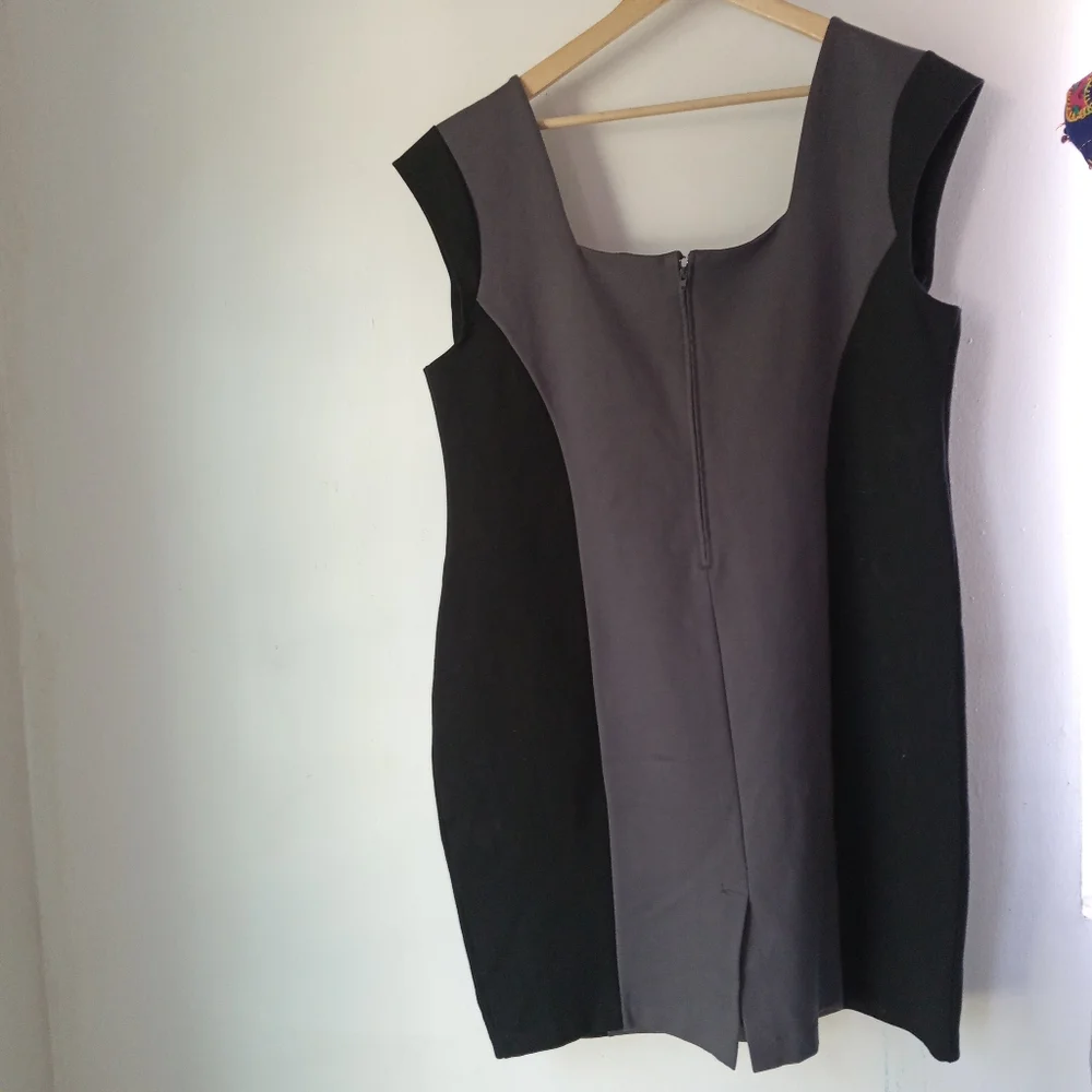 Torrid 24 Colorblock Dress - Picture 3 of 10